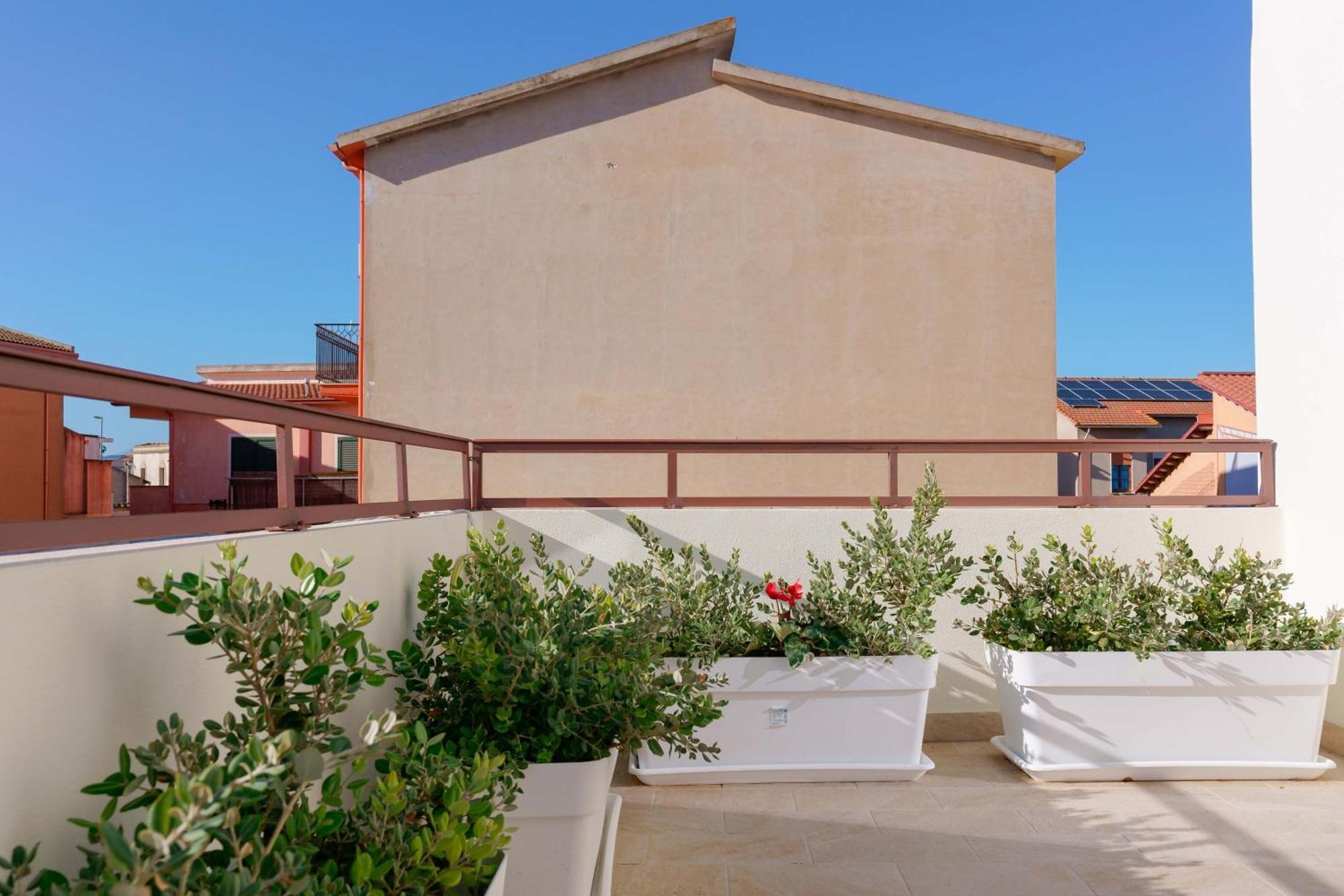 Guest House Deidda - Ts Rooms B&B San Sperate Exterior photo