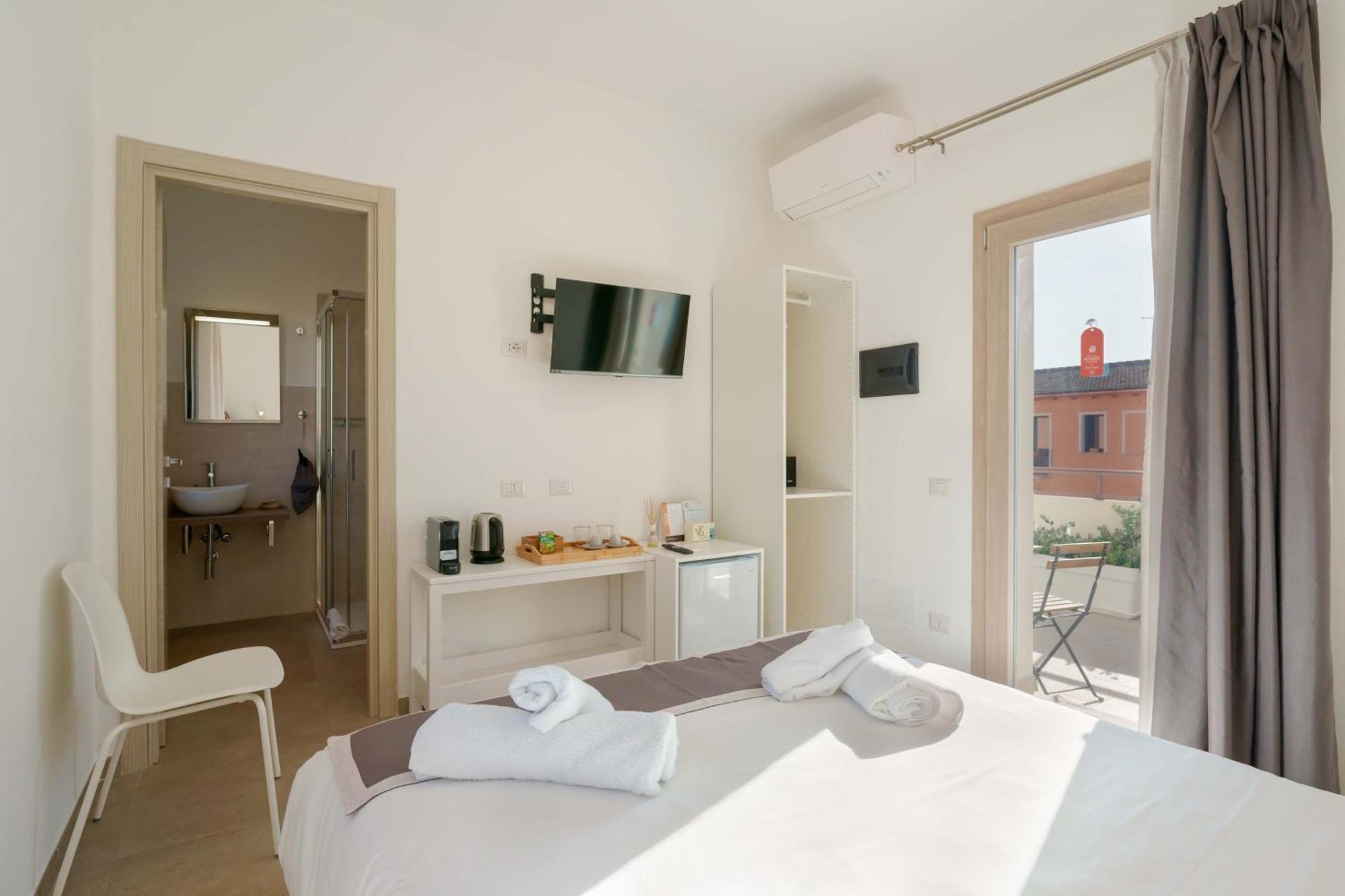 Guest House Deidda - Ts Rooms B&B San Sperate Exterior photo